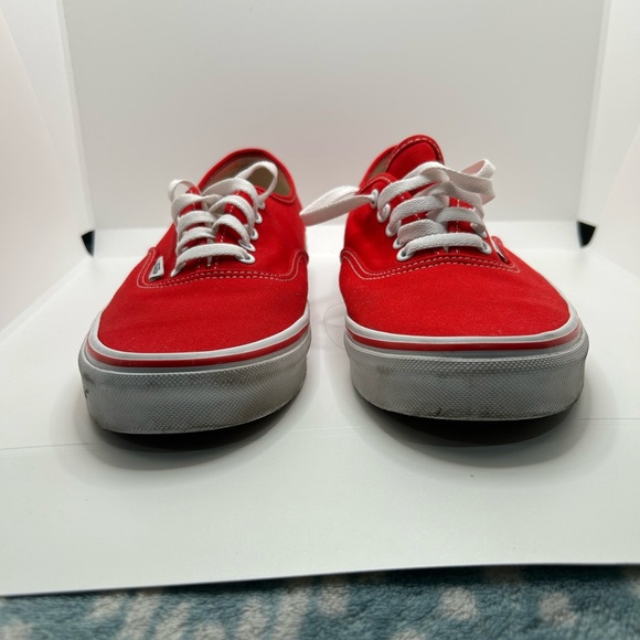 Vans - Picture 5 of 8